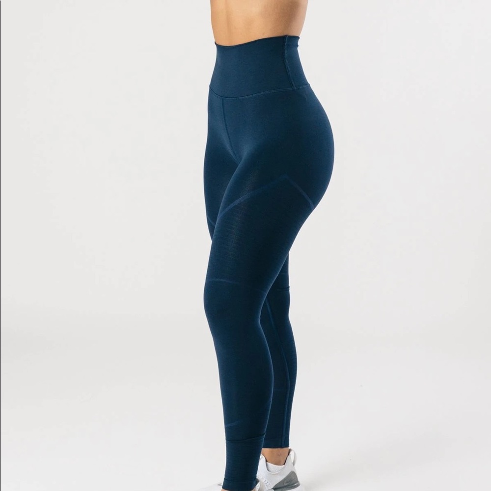 Alphalete OG REVIVAL LEGGING, ribbed, navy blue